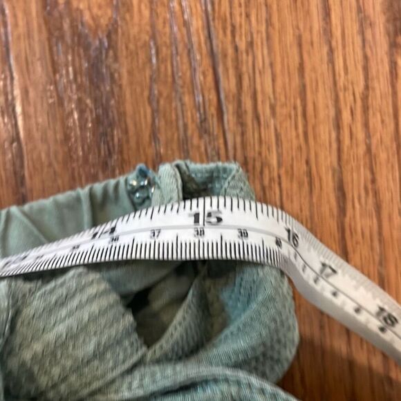 Vineyard Vines Trapunto stitch green ruffle skort 10 - Picture 5 of 14